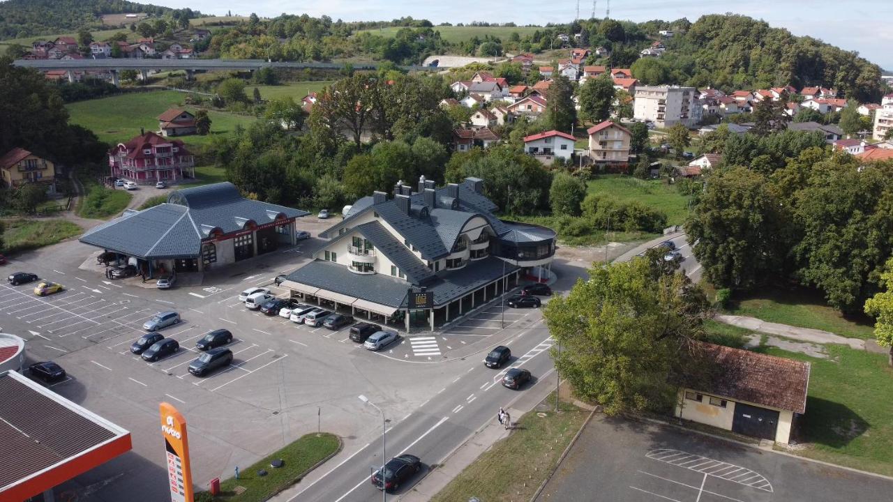Hotel Лакташи Экстерьер фото